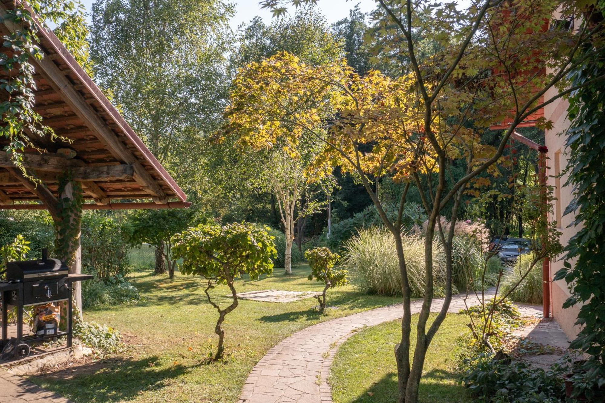 Homestay Vito By Lake Блед Екстериор снимка