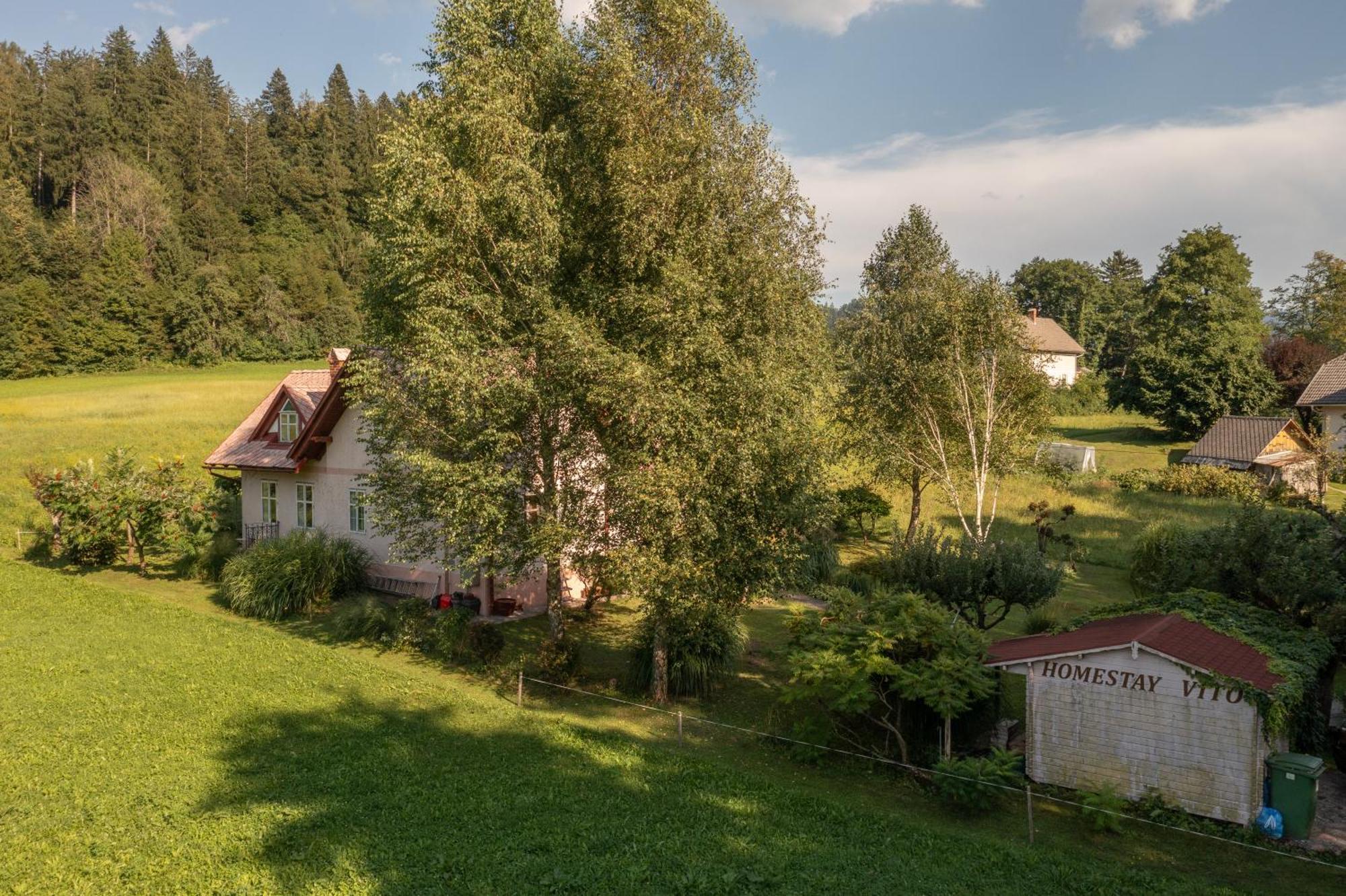 Homestay Vito By Lake Блед Екстериор снимка